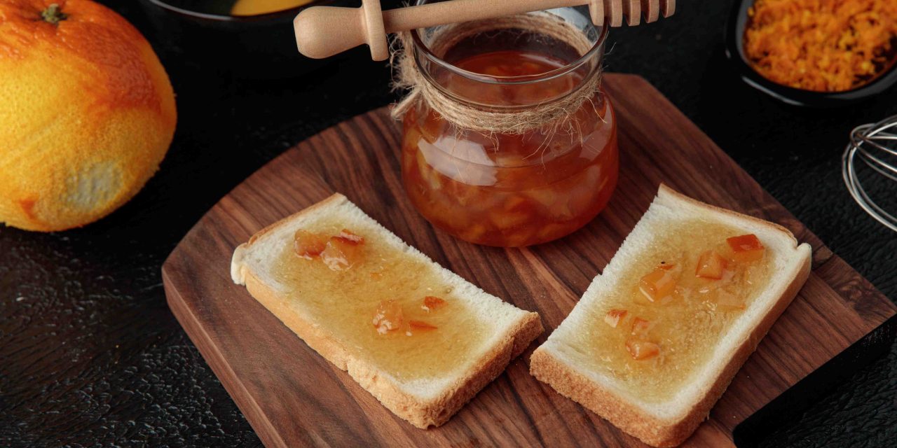 Pelengkap Makanan Roti Sebuah Olahan Selai