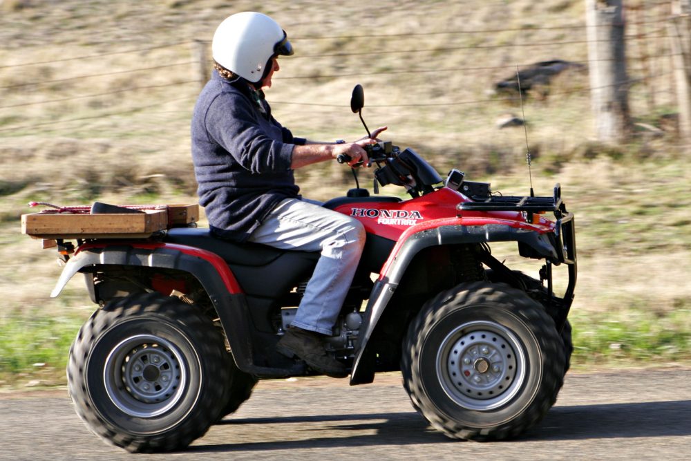 Kendaraan Hutan Atau Offroad Yang Cukup Kecil