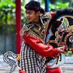 Penampilan Tradisional Kuda Lumping Dengan Atraksi Seru