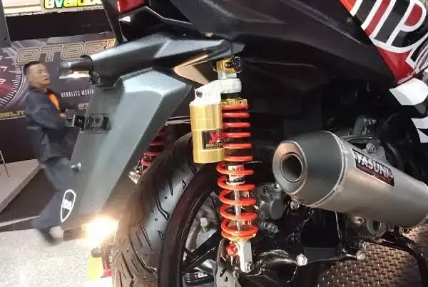 Komponen Bagian Motor Pada Suspensi Shock