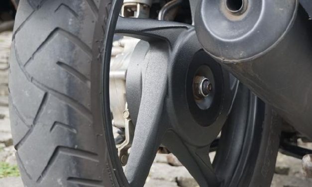 Komponen Sistem Roda Di Bagian Sebuah Tromol