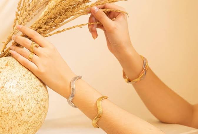 Aksesoris Tangan Gelang Yang Banyak Sekali Variasi