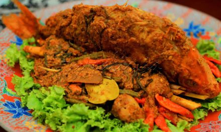 Suatu Hidangan Arsik Dengan Keragaman Rempahnya