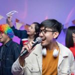 Hiburan Menyanyi Karaoke Dengan Berbagai Lagu