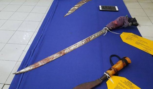 Sebuah Sajam Pedang Yang Berfungsi Saat Perang